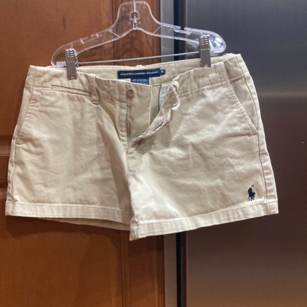 Ralph Lauren khaki, size 4 wemons/ junior shorts